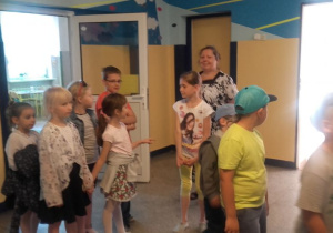 Przedszkolaki na zajęciach adaptacyjnych