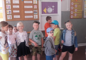 Przedszkolaki na zajęciach adaptacyjnych
