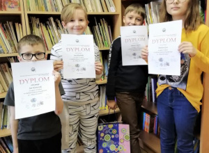 Konkurs fotograficzny ,,Pokaż jak czytasz"