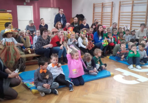 Zgromadzeni goście