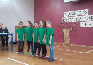 Przedszkolaki w czasie prezentacji