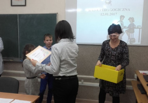 Samorząd Uczniowski wręcza ordery