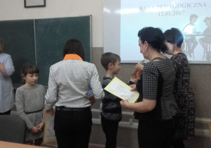 Samorząd Uczniowski wręcza ordery