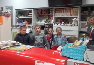 Uczniowie w okienkach